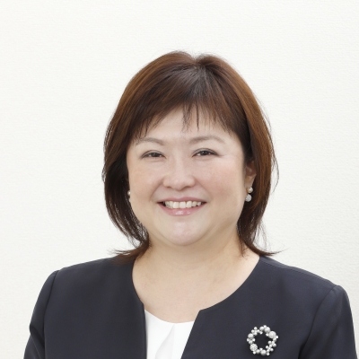 平 美和 氏
